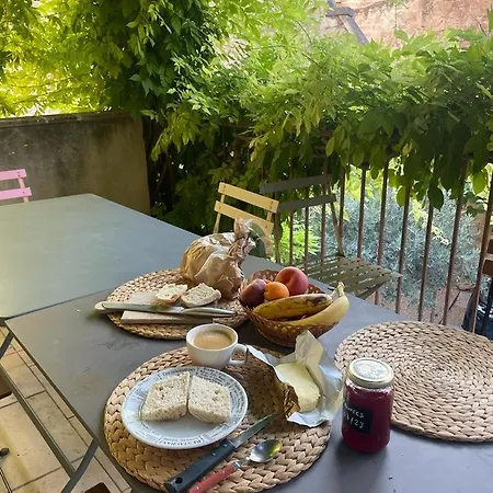 Maison De Ville Provencale Tarascon 13150 Esterno foto